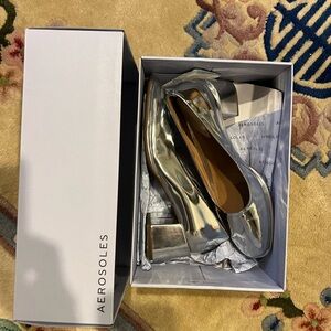 AEROSOLES Women's Shiny Silver Heels